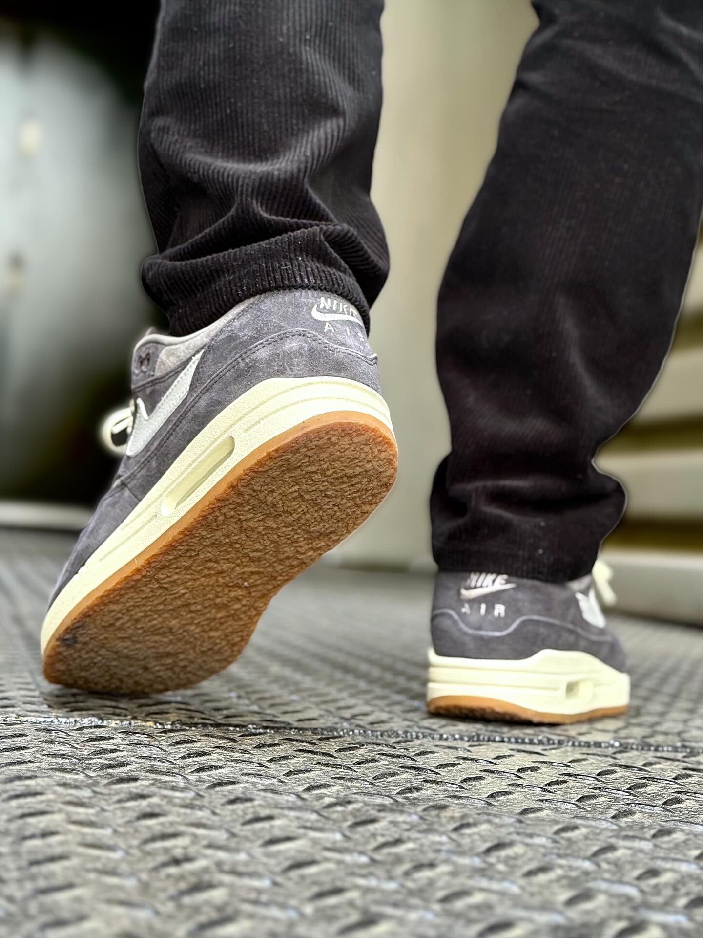 Nike Air Max 1 Crepe Soft Grey, Lifestyle View 6, SKU FD5088-001