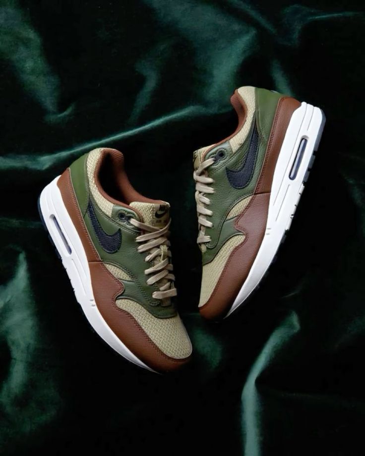 Nike Air Max 1 Essential PRM Neutral Olive Cacao Wow, Lifestyle View 1, SKU HF1516-200