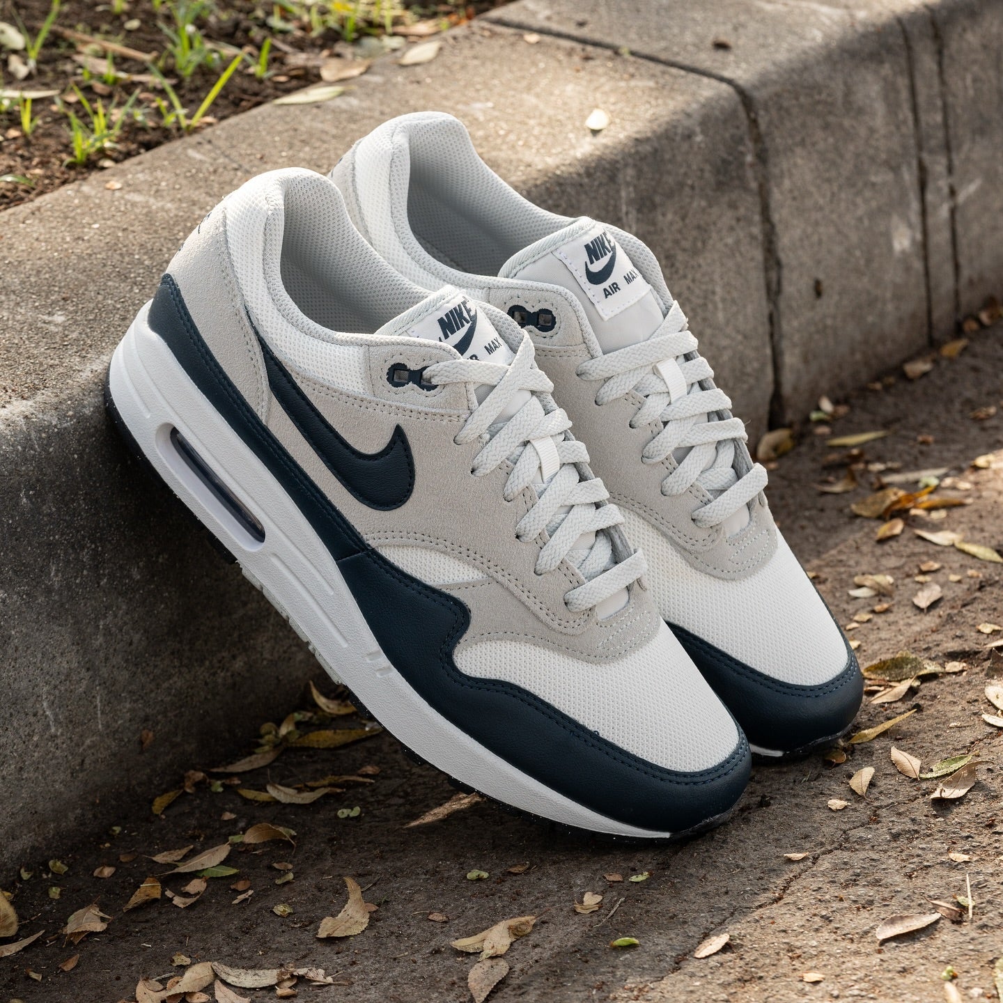 Nike Air Max 1 Essential Summit White Armory Navy, Lifestyle View 2, SKU FZ5808-103