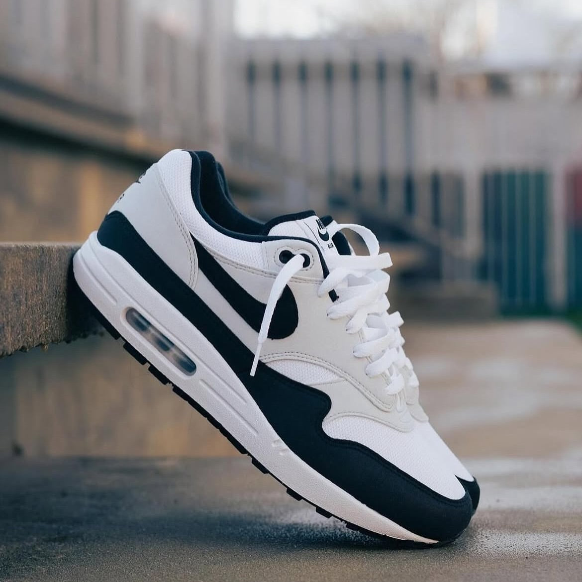 Nike Air Max 1 Essential White Pure Platinum Black, Lifestyle View 5, SKU FZ5808-102