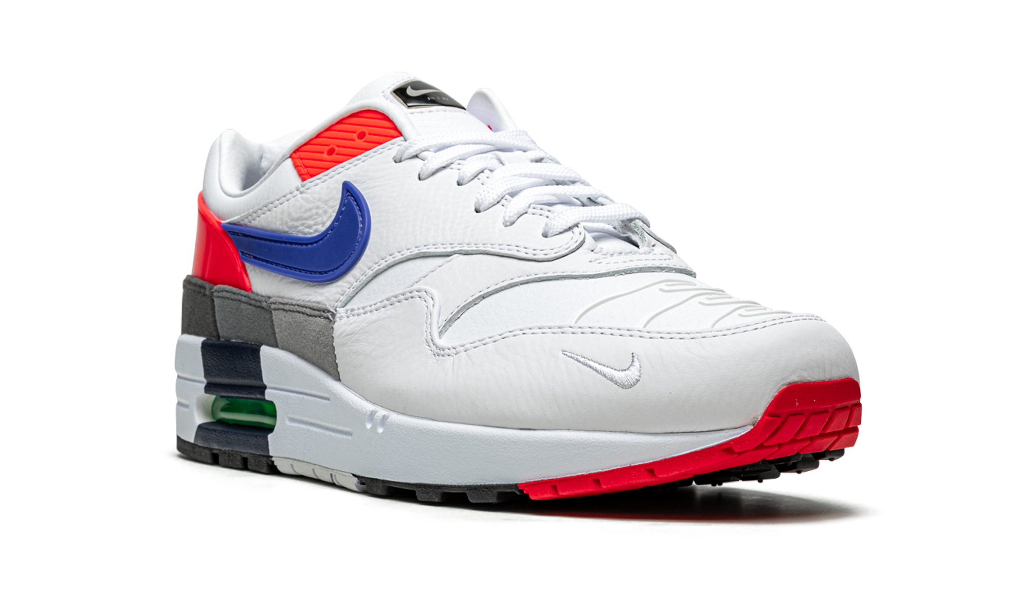 nike air max 1 evolution of icons+CW6541-100+diagnol right view 1