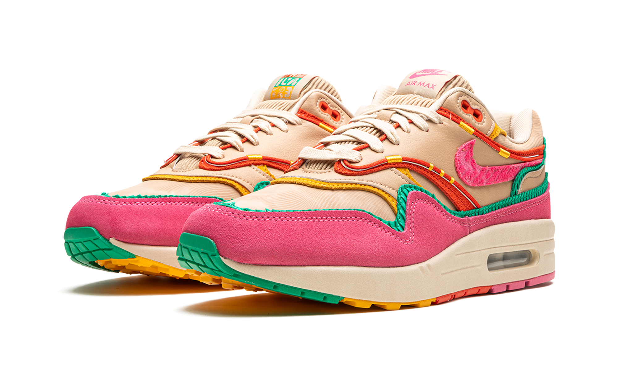 nike air max 1 familia+FN0598-200+diagnol left view