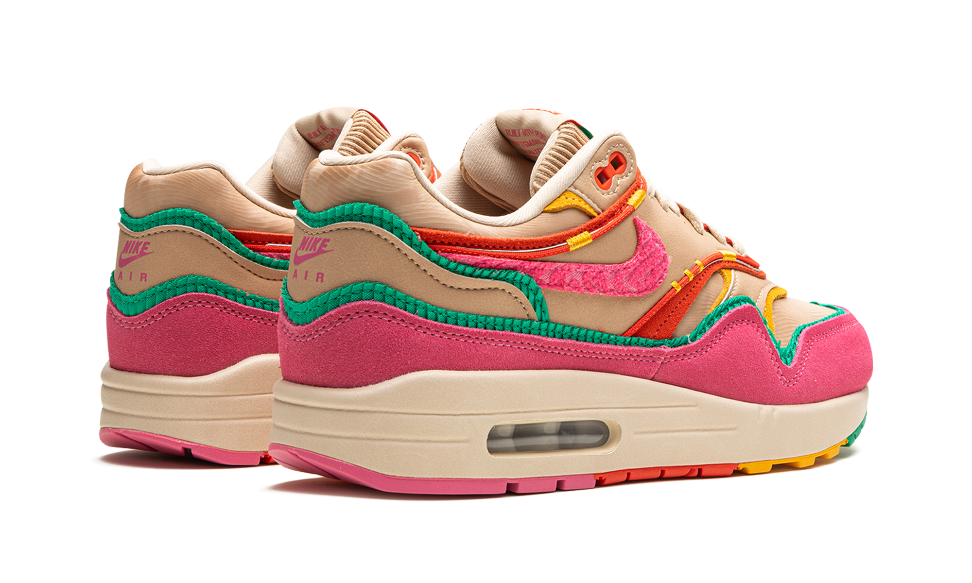 nike air max 1 familia+FN0598-200+diagnol right behind view