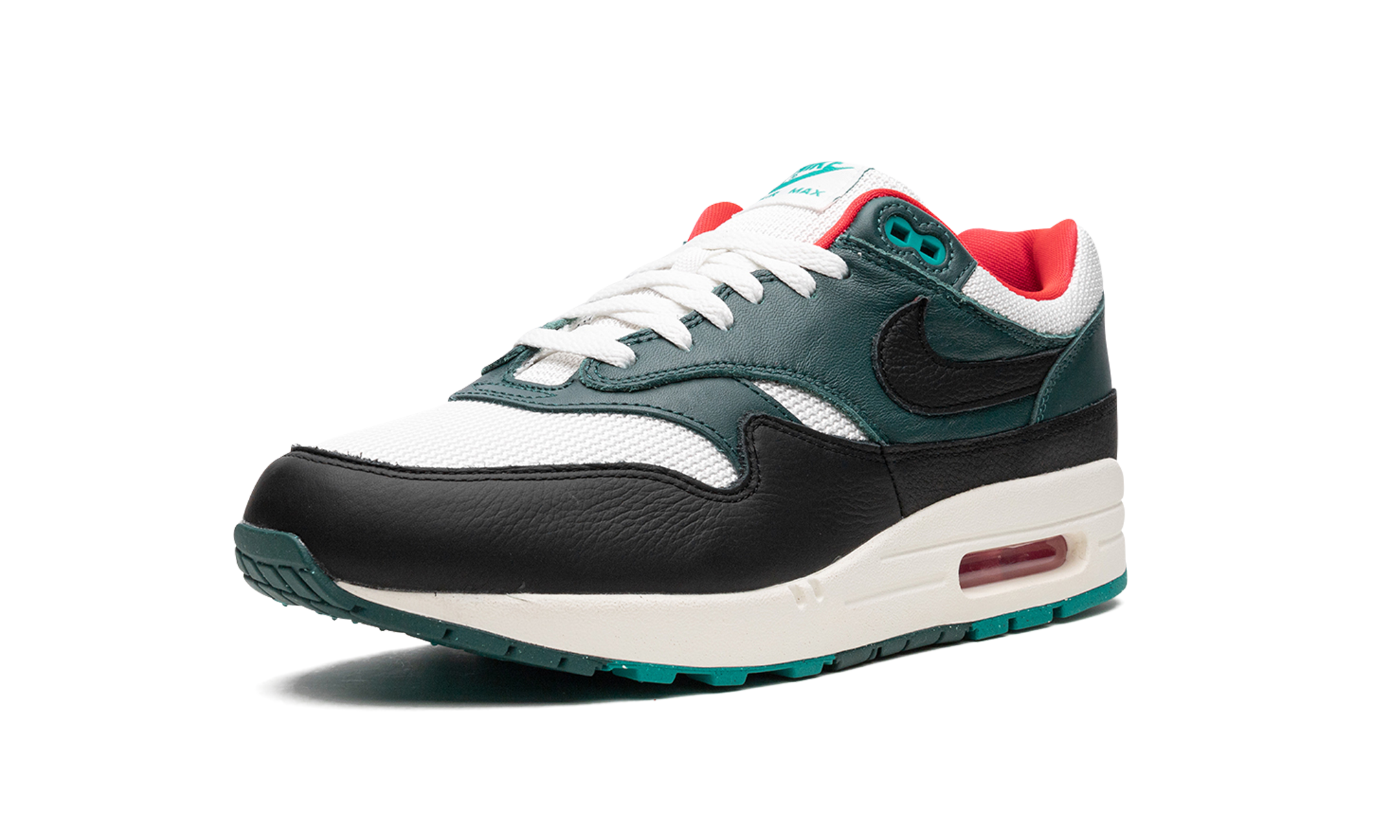 nike air max 1 lebron james liverpool f c+FB8914-100+left diagnol single view