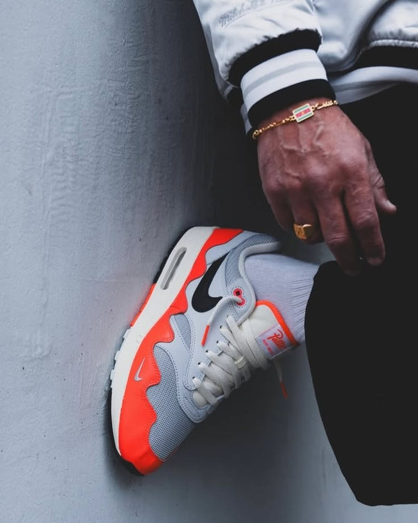Nike Air Max 1 Patta Waves Hyper Crimson Pure Platinum, Lifestyle View 3, SKU II7055-800