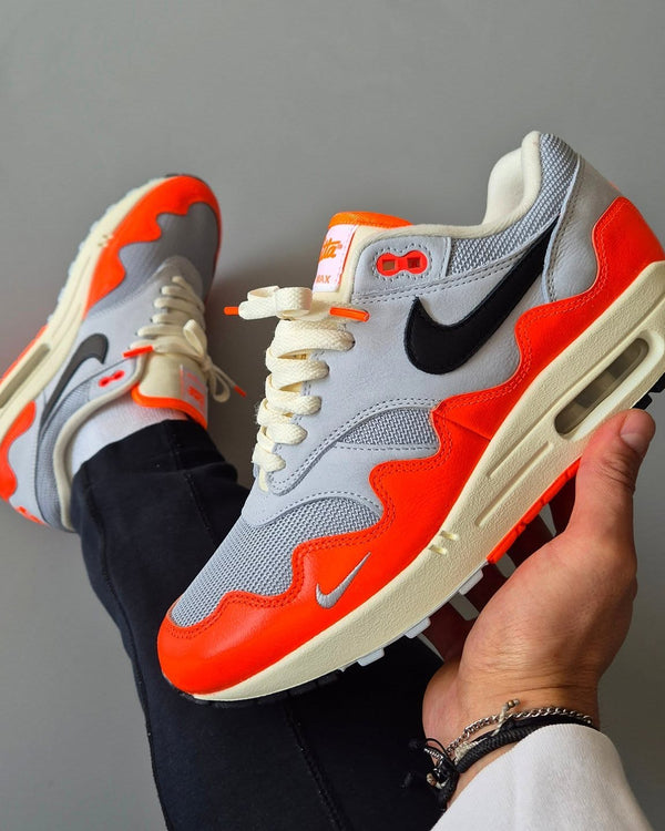 Nike Air Max 1 Patta Waves Hyper Crimson Pure Platinum, Lifestyle View 4, SKU II7055-800