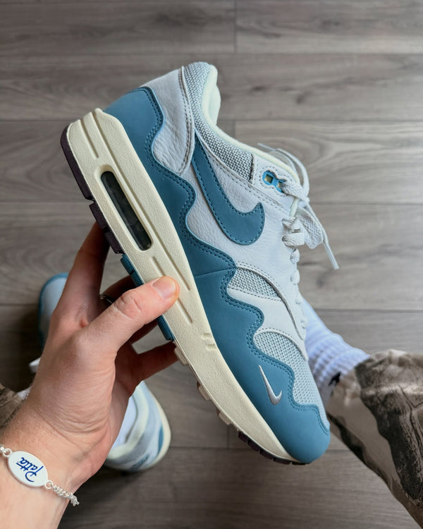 Nike Air Max 1 Patta Waves Noise Aqua (with Bracelet), Lifestyle View 7, SKU DH1348-004