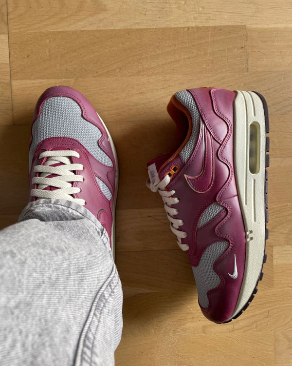 Nike Air Max 1 Patta Waves Rush Maroon (with Bracelet), Lifestyle View 1, SKU DO9549-001