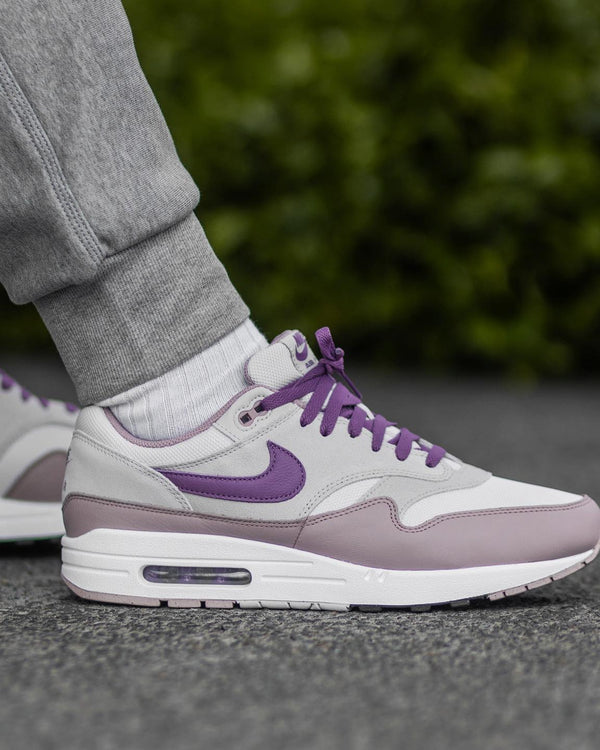 Nike Air Max 1 SC Light Bone Violet Dust, Lifestyle View 1, SKU FB9660-002