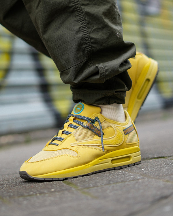 Nike Air Max 1 Travis Scott Cactus Jack Saturn Gold, Lifestyle View 3, SKU DO9392-700
