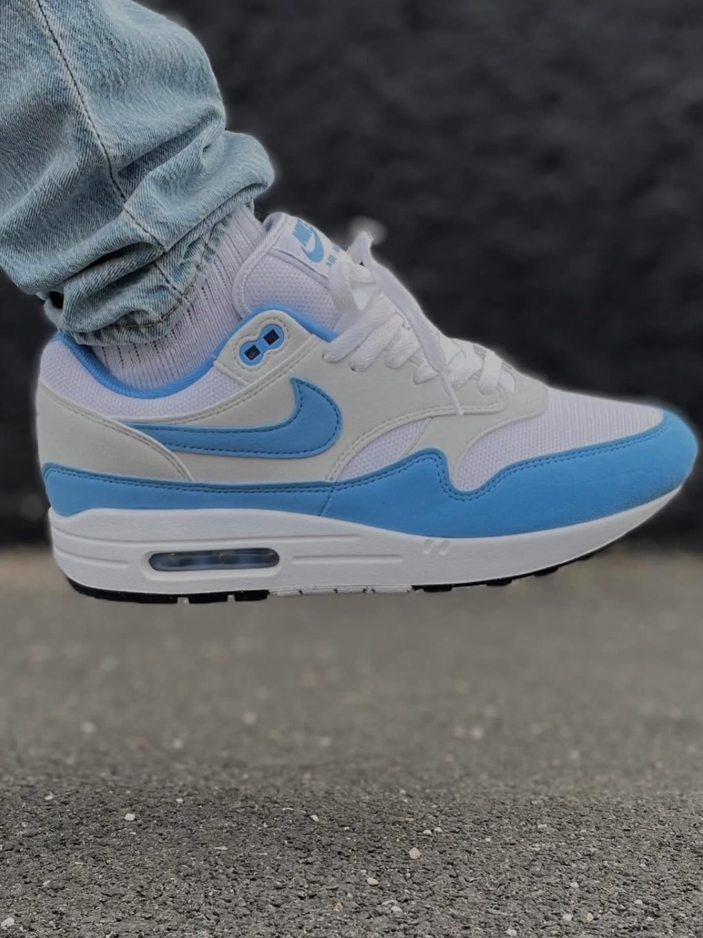 Nike Air Max 1 White University Blue, Lifestyle View 2, SKU FD9082-103