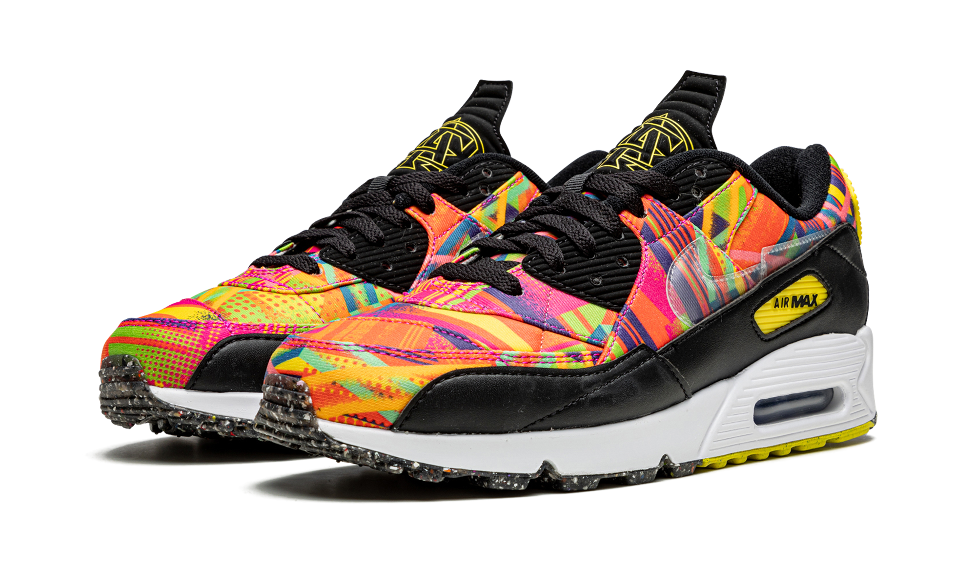 nike air max 90 familia+DJ4703-900+diagnol left view