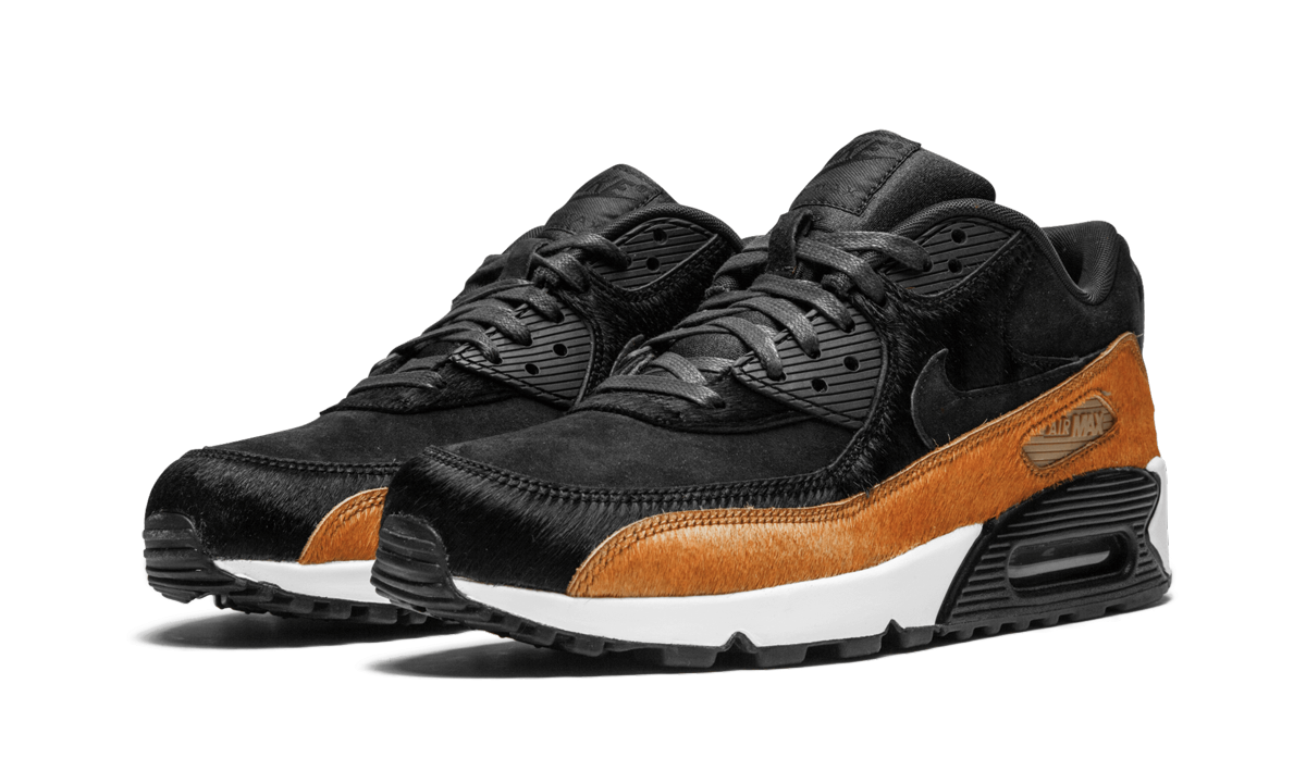 nike air max 90 pony tar black women s+898512-005+diagnol left view