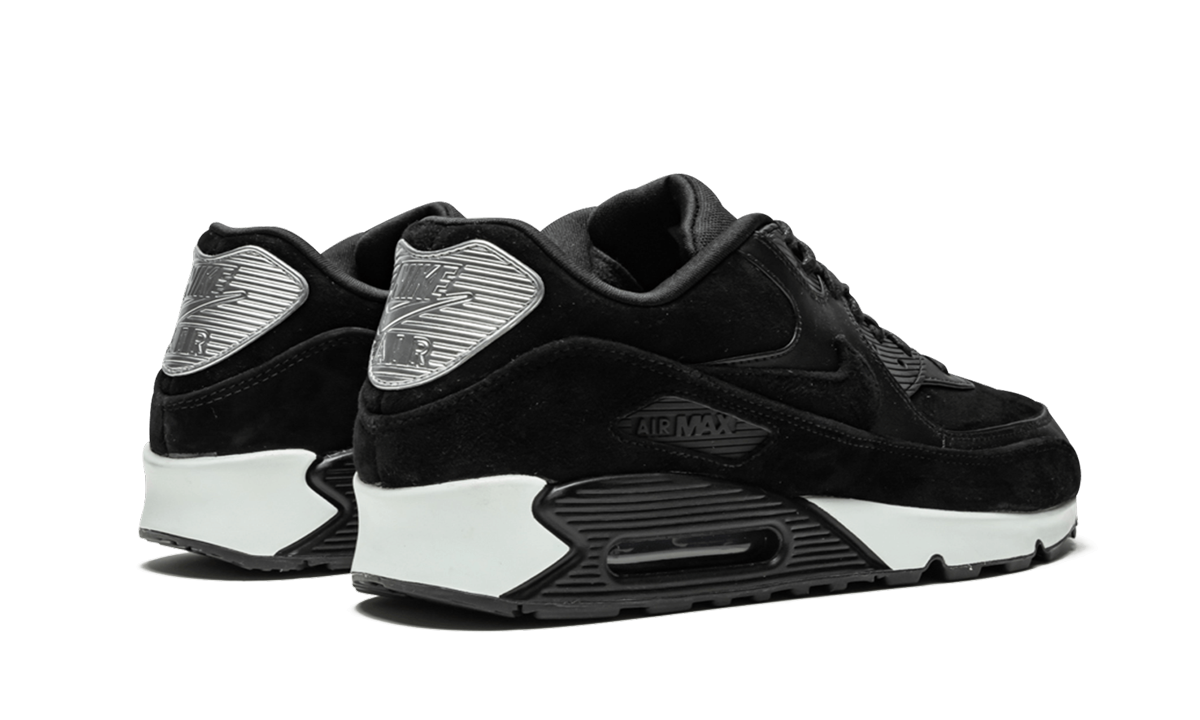 nike air max 90 rebel skulls+700155-009+diagnol right behind view