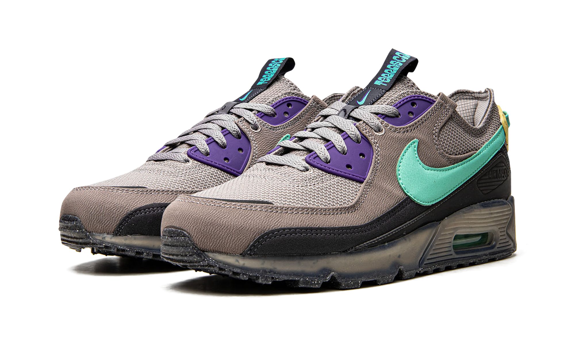 nike air max 90 terrascape moon fossil light menta+DQ3987-001+diagnol left view