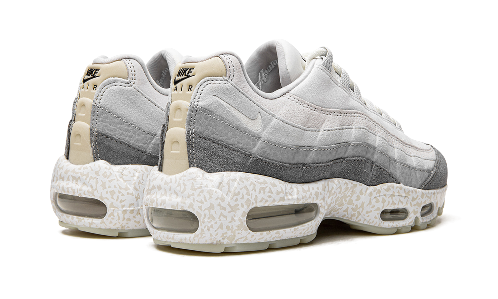 air max 95 light bone gid+DV2593-100+diagnol right behind view