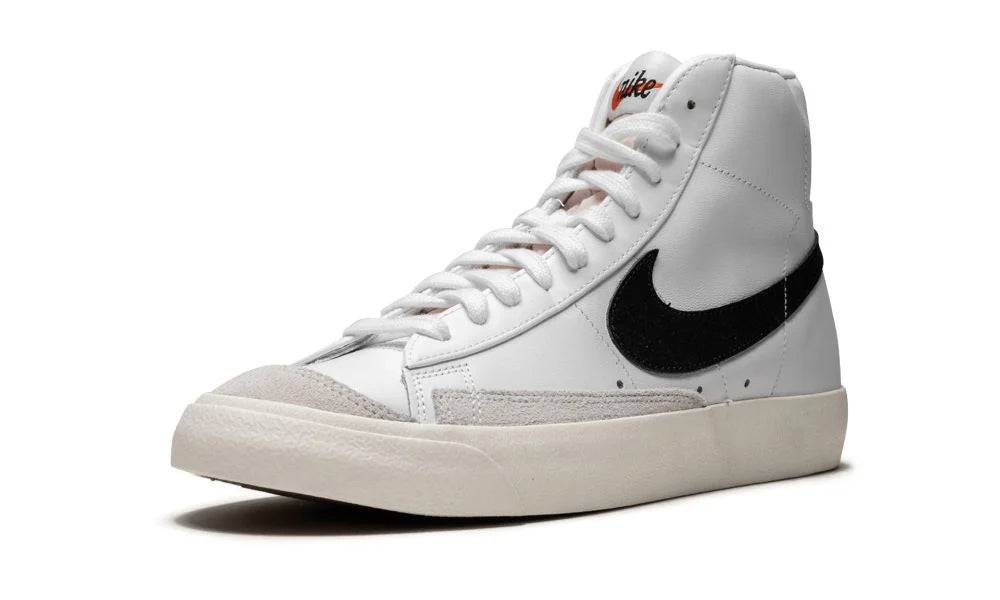 Nike Blazer Mid &#39;77 White Black