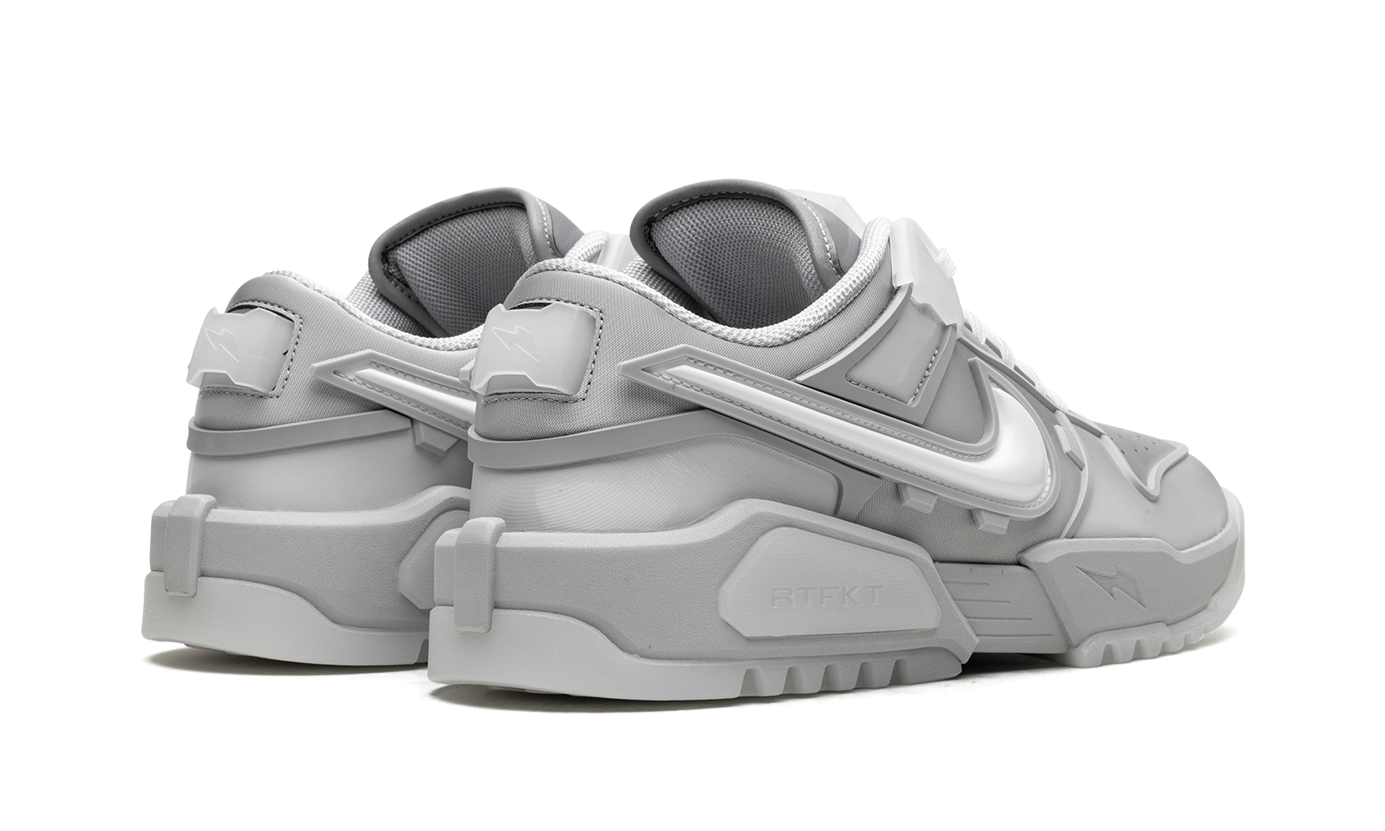 nike dunk genesis low rtfkt ghost edition of 8461+HQ3034-001+diagnol right behind view