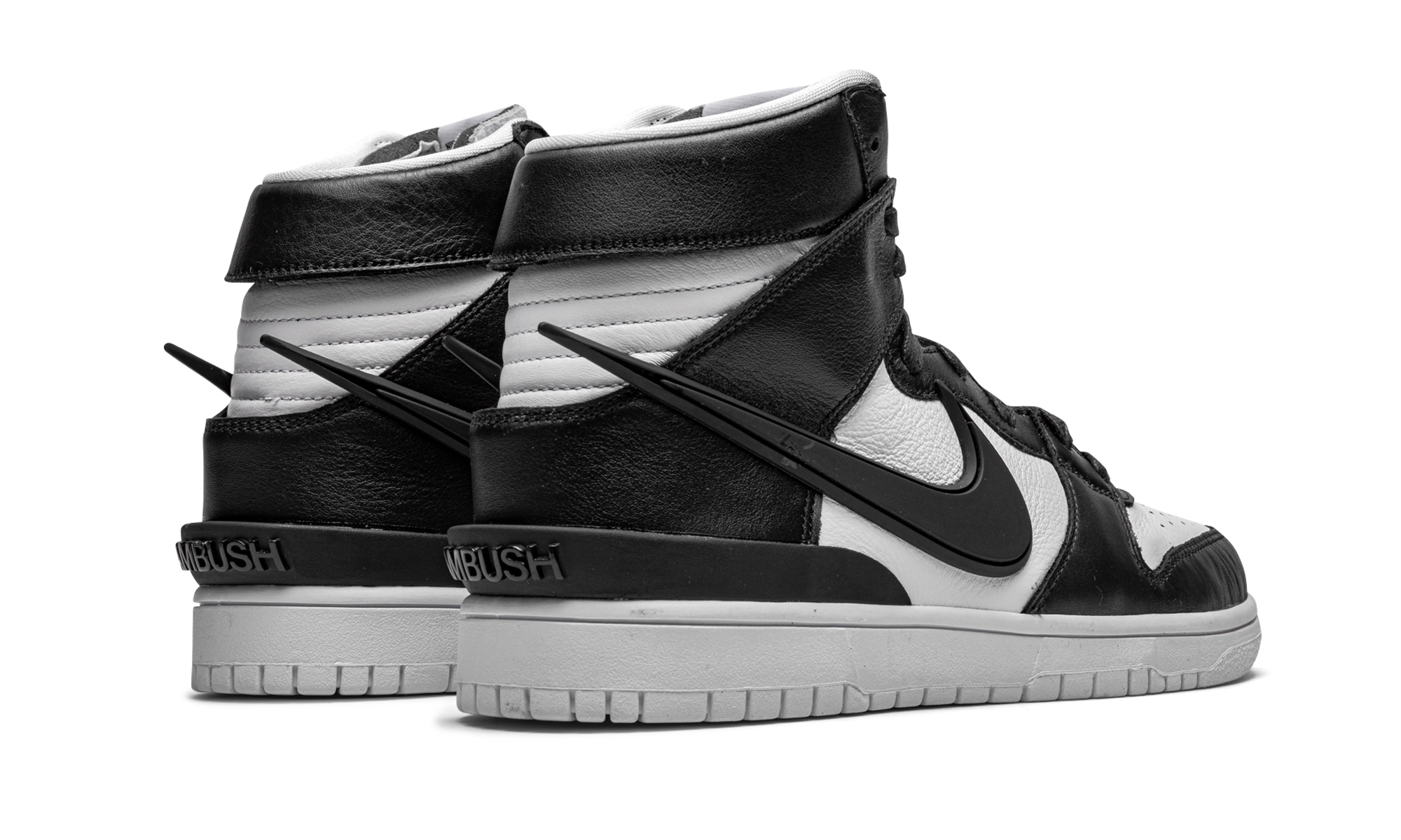 nike dunk high ambush black white+CU7544-001+diagnol right behind view