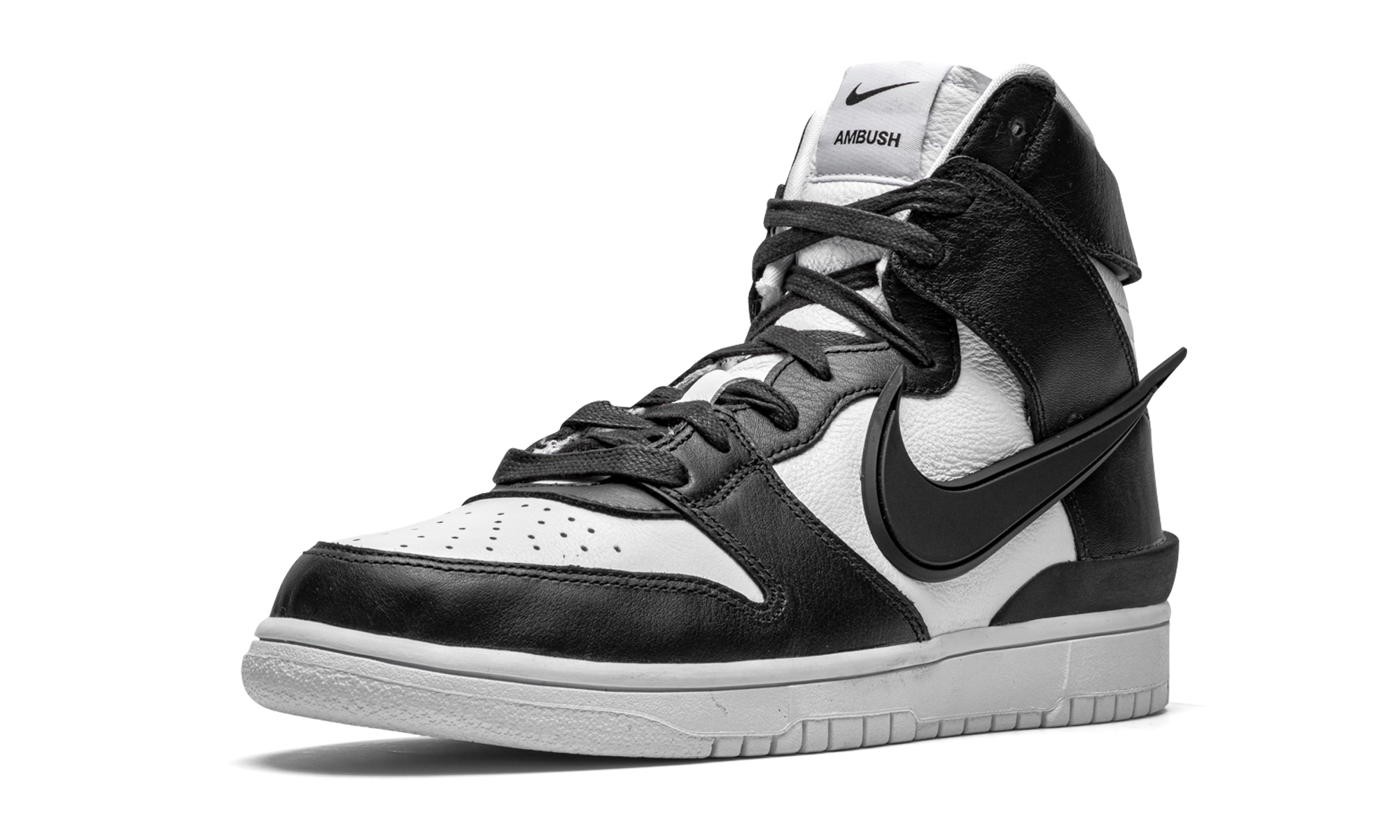 nike dunk high ambush black white+CU7544-001+left diagnol single view