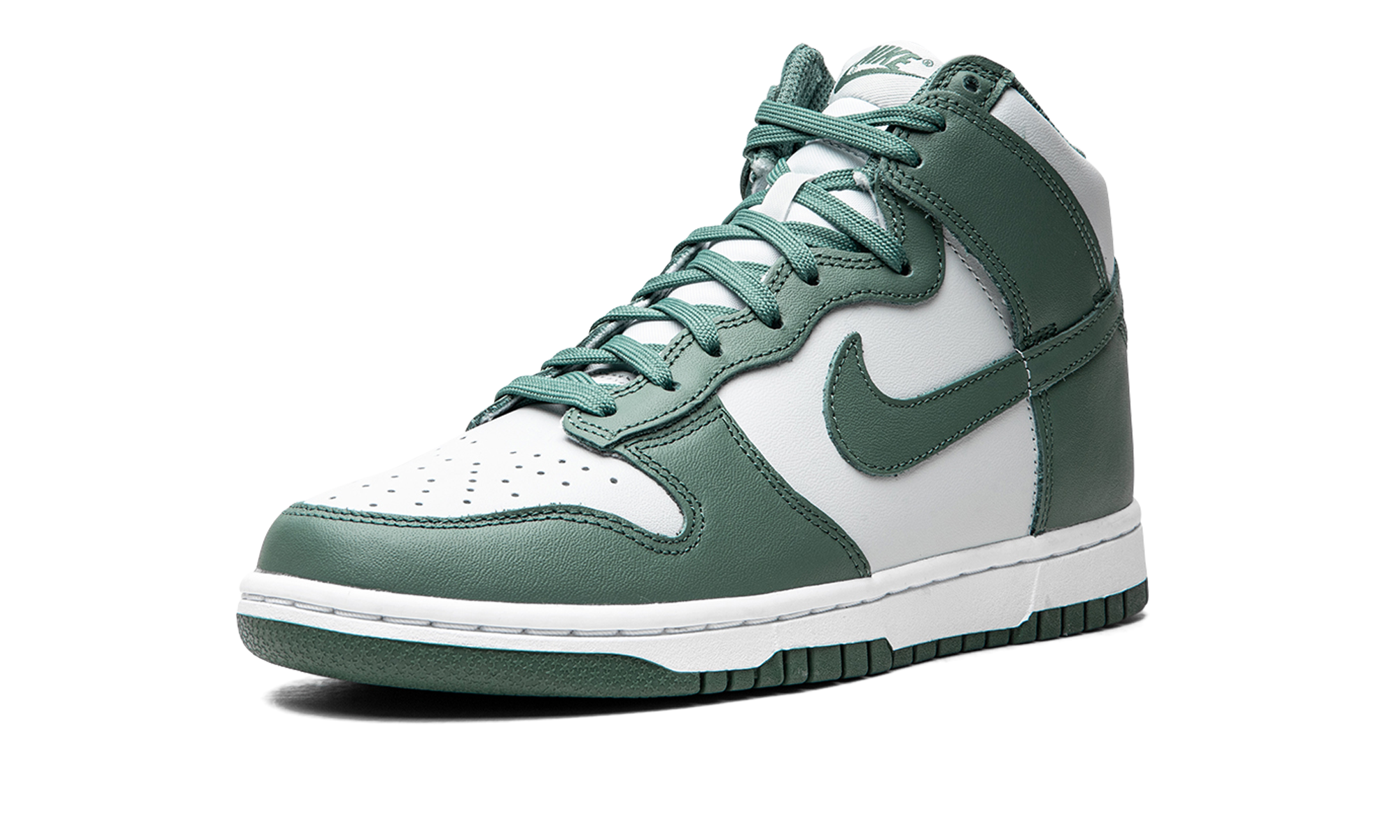 nike dunk high bicoastal women s+DD1869-004+left diagnol single view