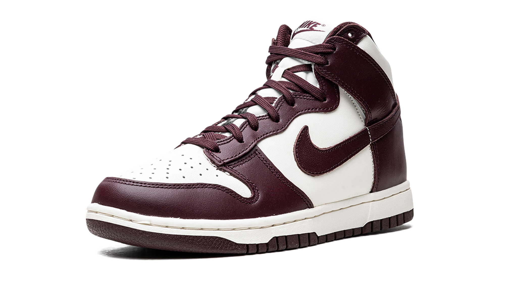 nike dunk high burgundy crush women s+DD1869-601+left diagnol single view