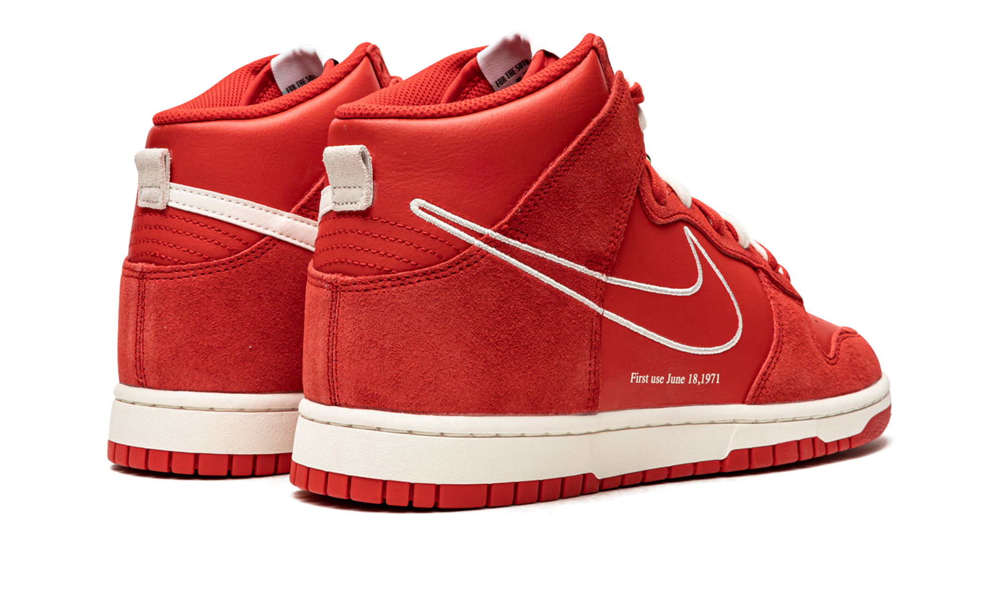 nike dunk high first use red+DH0960-600+diagnol right behind view