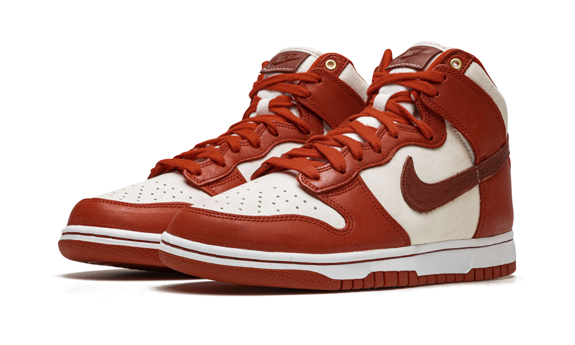 nike dunk high lxx cinnabar women s+DX0346-600+diagnol left view