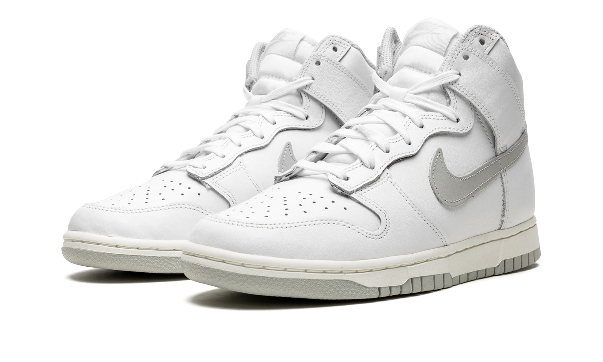 nike dunk high neutral grey women s+DD1869-111+diagnol left view