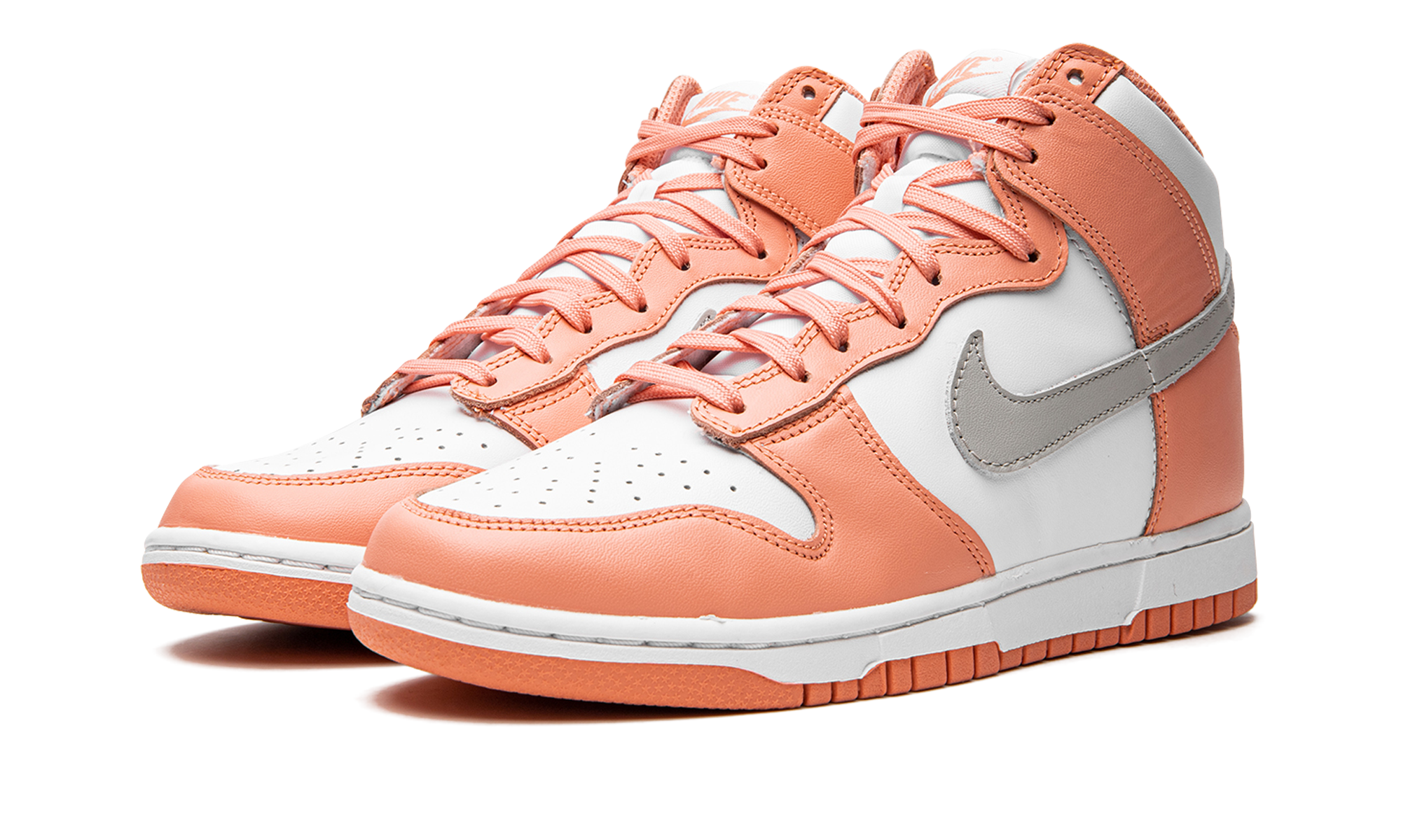 nike dunk high salmon women s+DD1869-600+diagnol left view