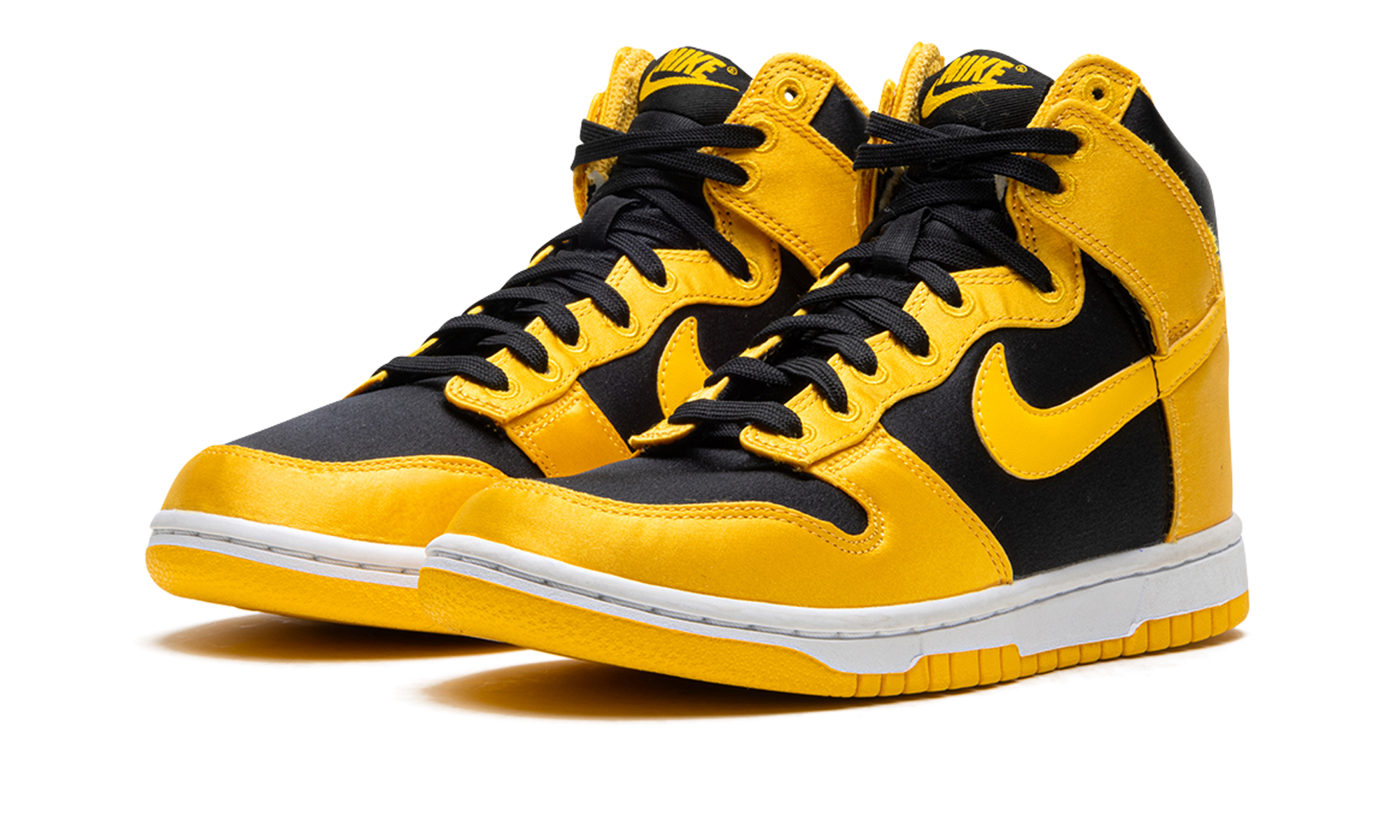 nike dunk high satin goldenrod women s+FN4216-001+diagnol left view