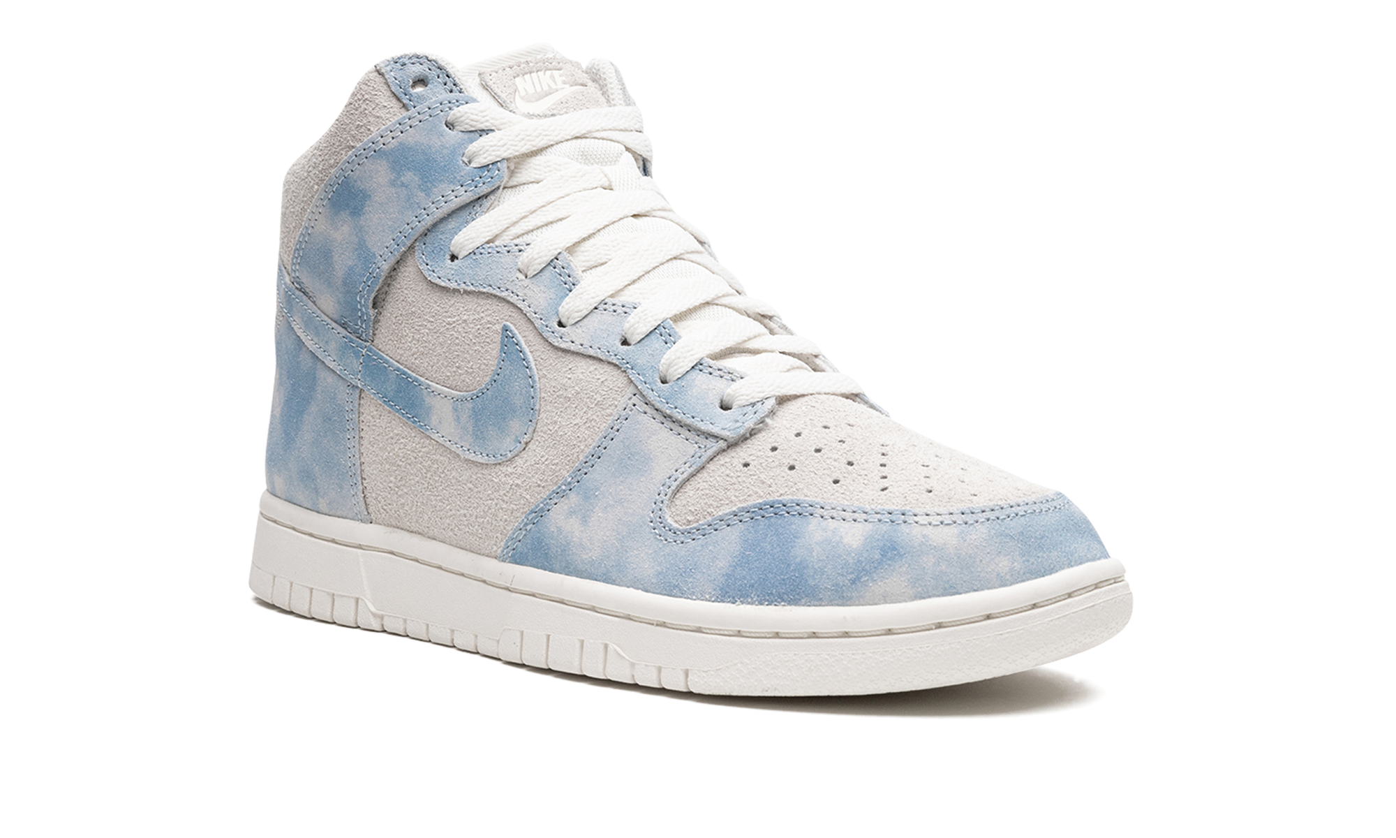 nike dunk high se clouds celestine blue women s+FD0882-400+diagnol right view