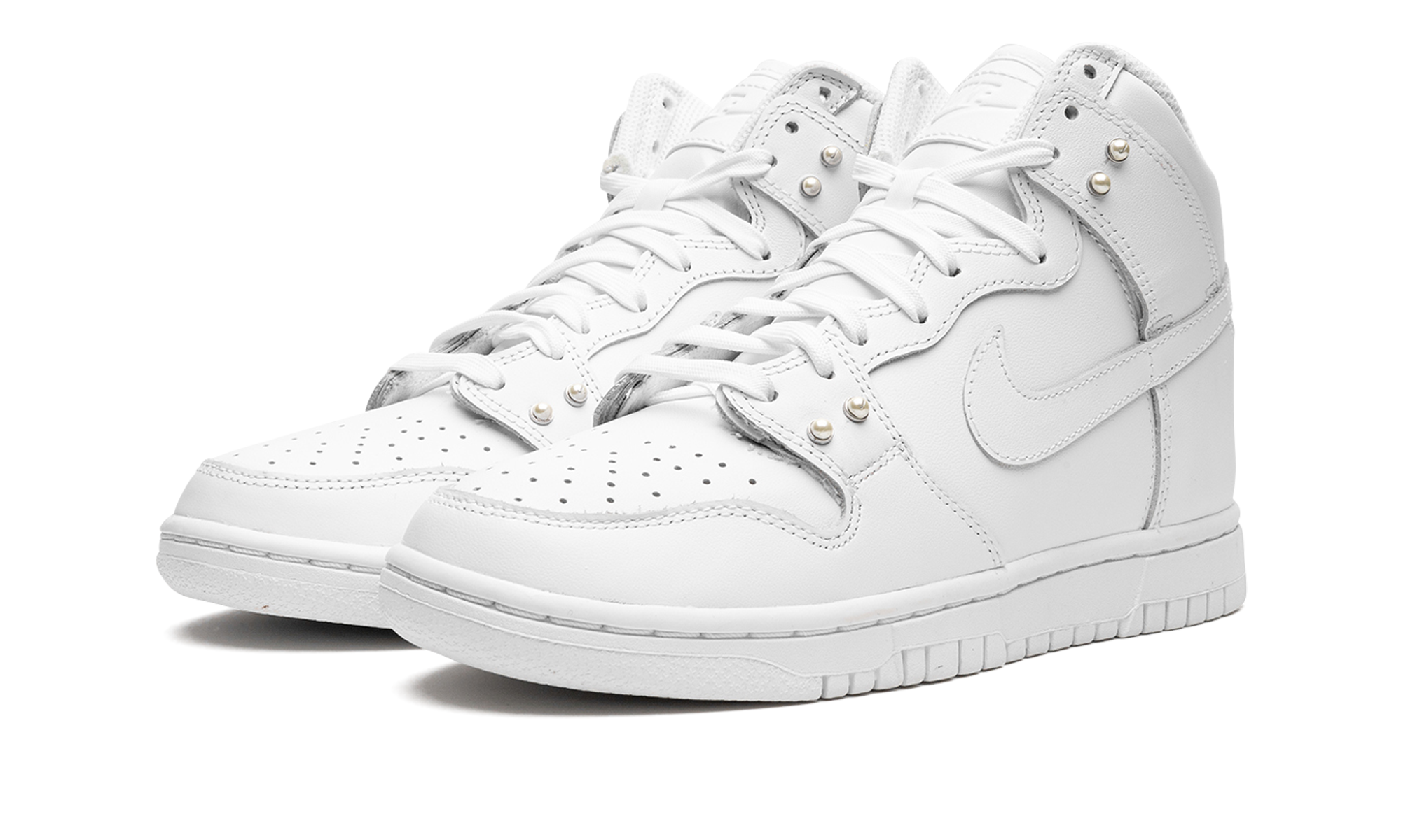 nike dunk high se pearl white women s+DM7607-100+diagnol left view