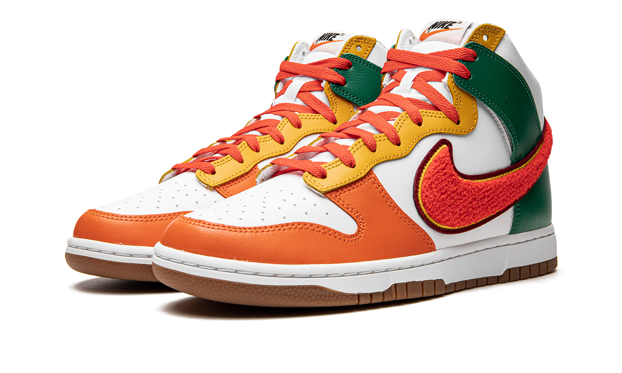 nike dunk high university 7 eleven+DR8805-100+diagnol left view