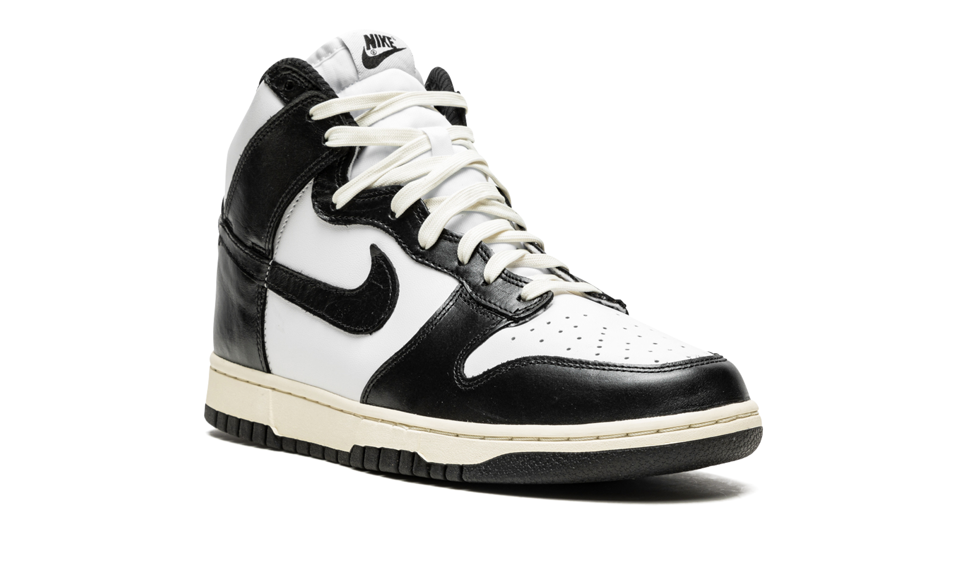 nike dunk high vintage black women s+DQ8581-100+diagnol right view