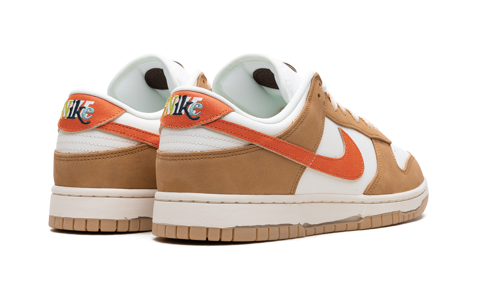 nike dunk low be the one+HM3729-181+diagnol right behind view