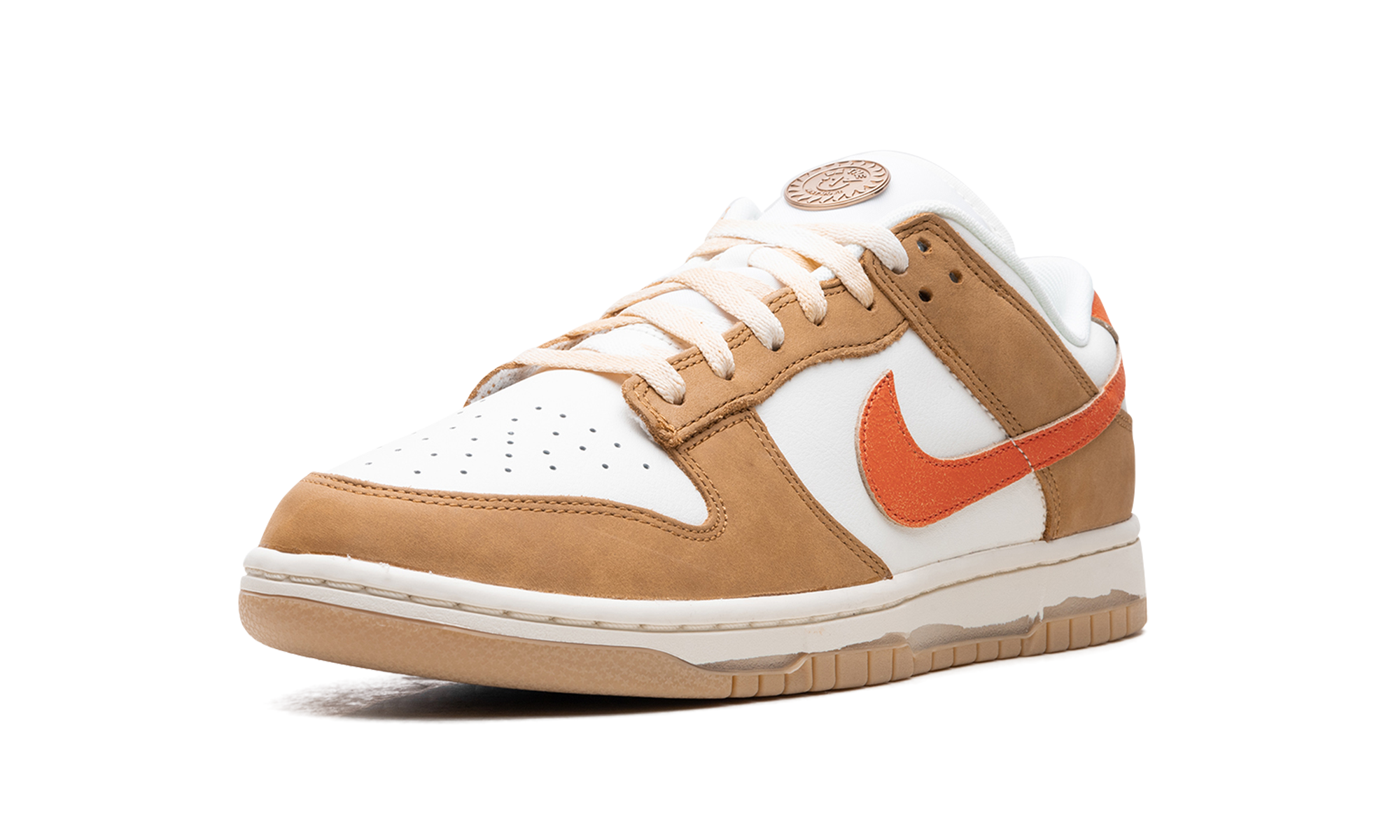 nike dunk low be the one+HM3729-181+left diagnol single view
