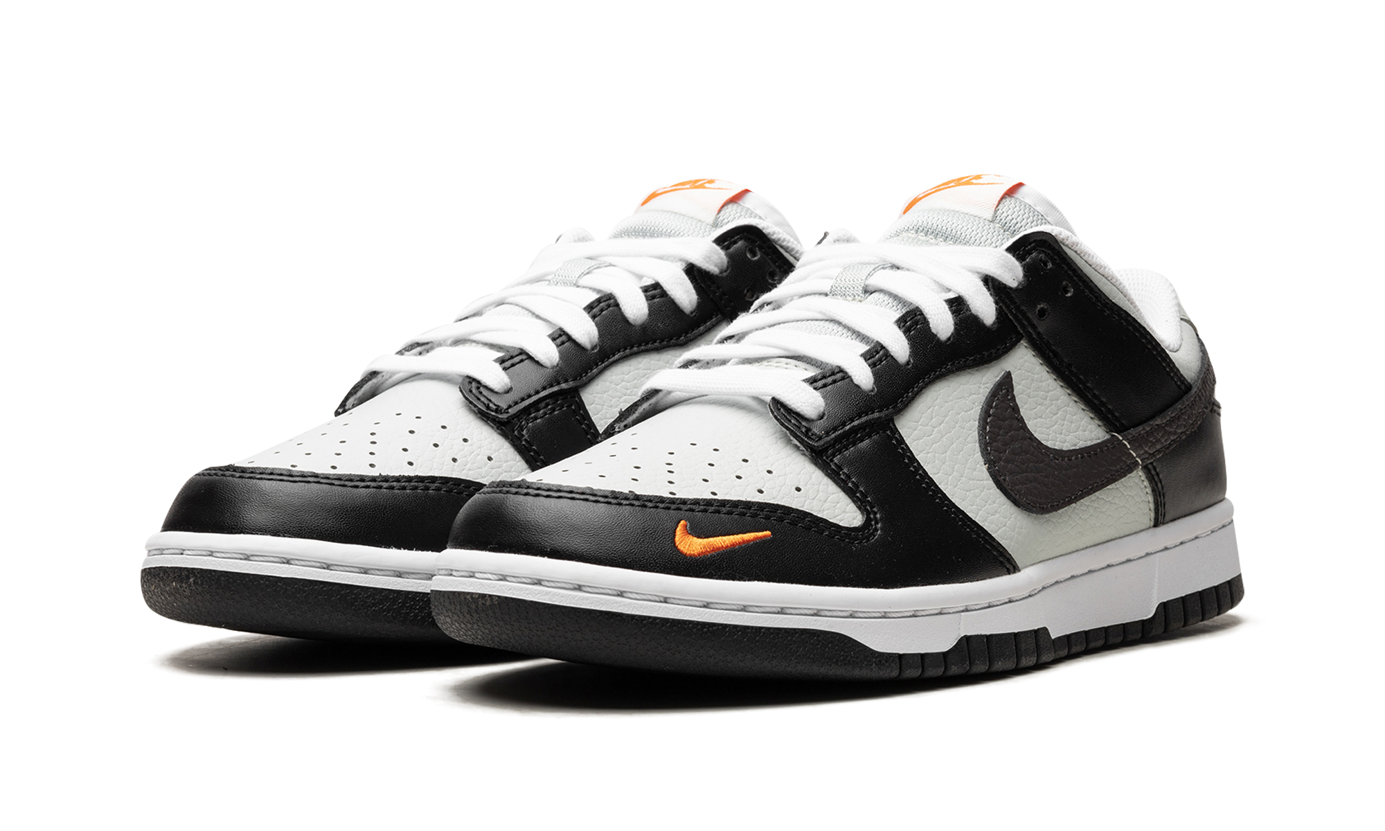 nike dunk low black total orange mini swoosh+FN7808-001+diagnol left view