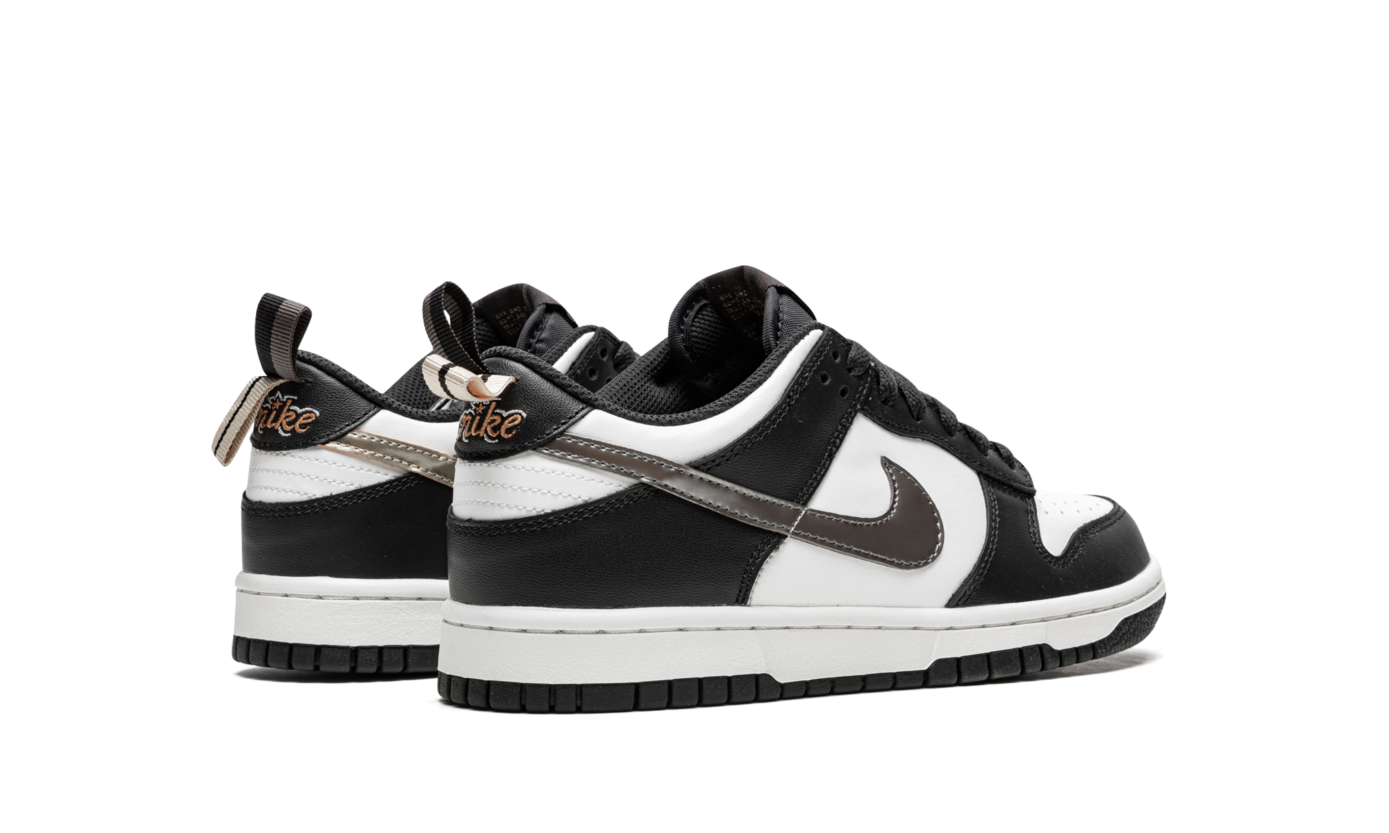 nike dunk low black white metallic gs+DH9764-001+diagnol right behind view
