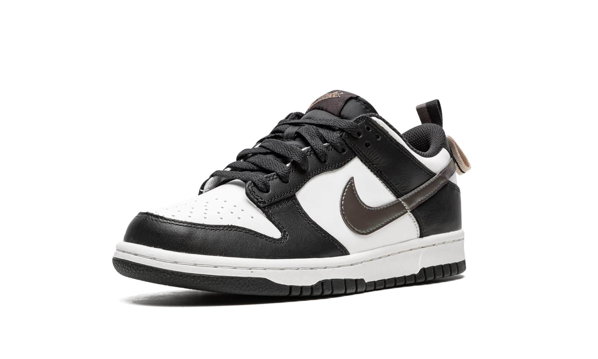 nike dunk low black white metallic gs+DH9764-001+left diagnol single view
