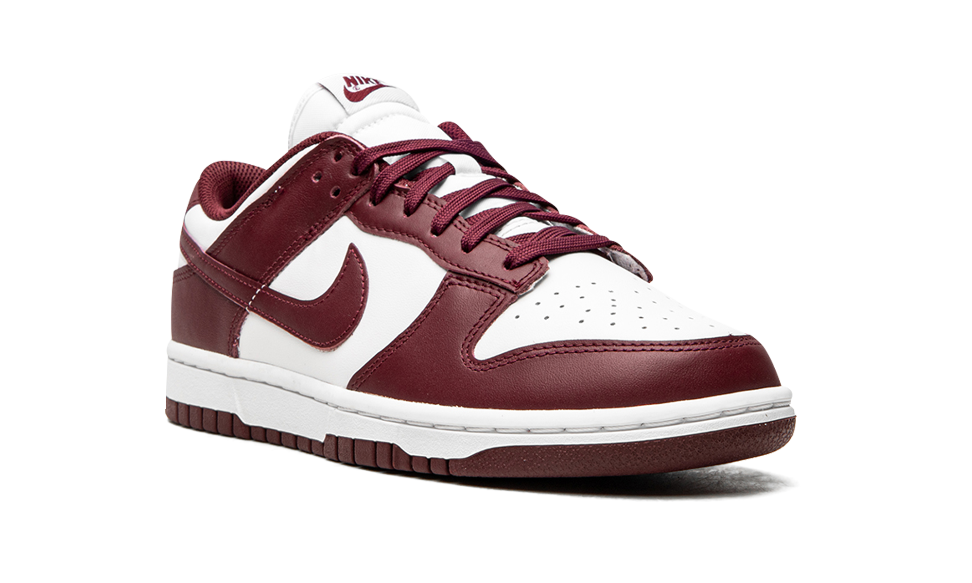 nike dunk low bordeaux women s+DD1503-108+diagnol right view