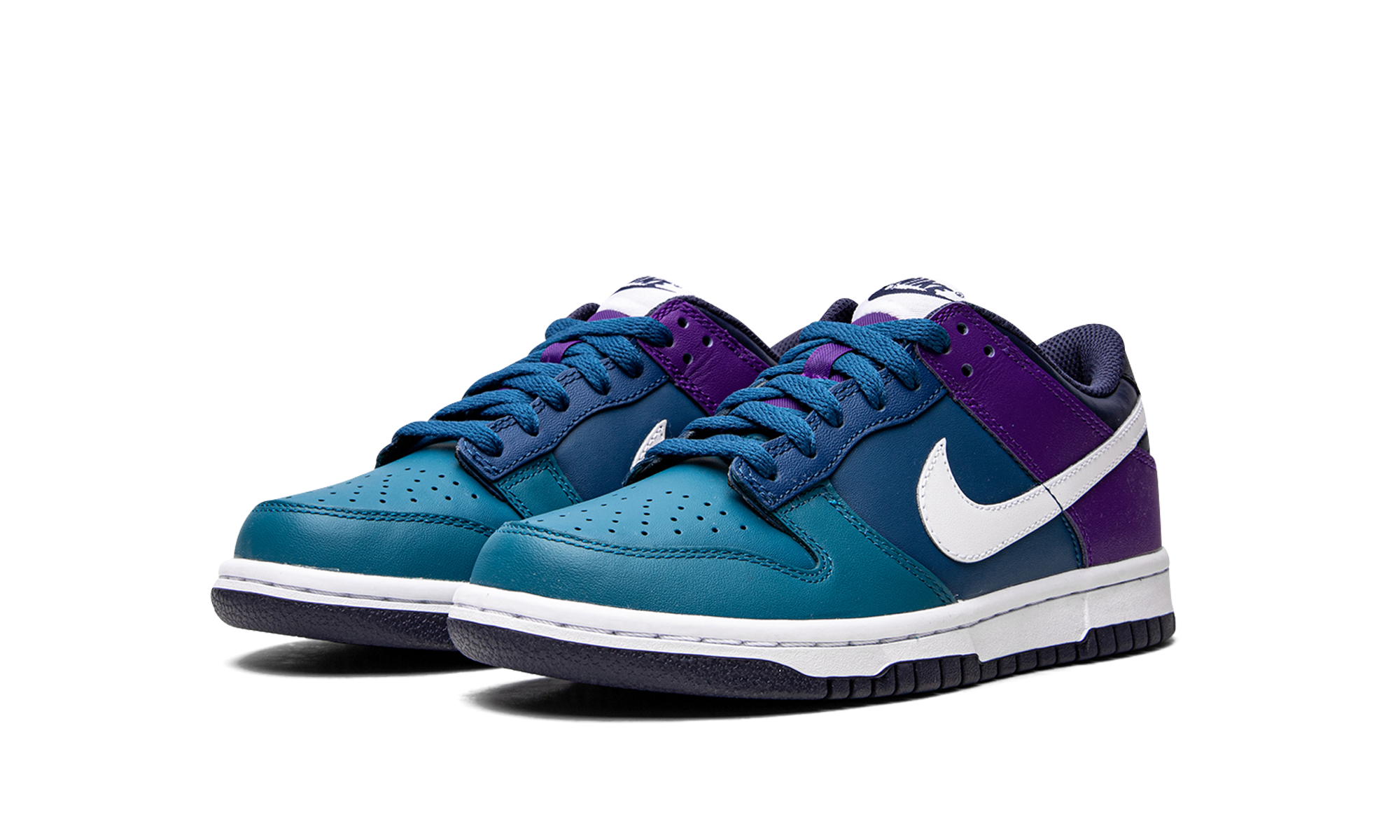 nike dunk low bright spruce marina gs+DH9765-300+diagnol left view