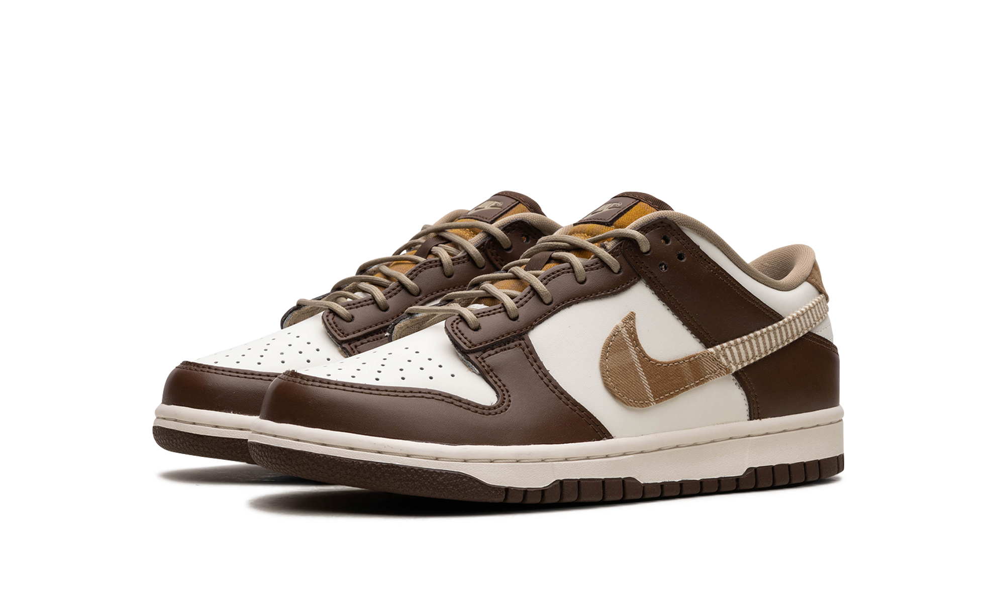 nike dunk low brown plaid gs+FV3653-191+diagnol left view