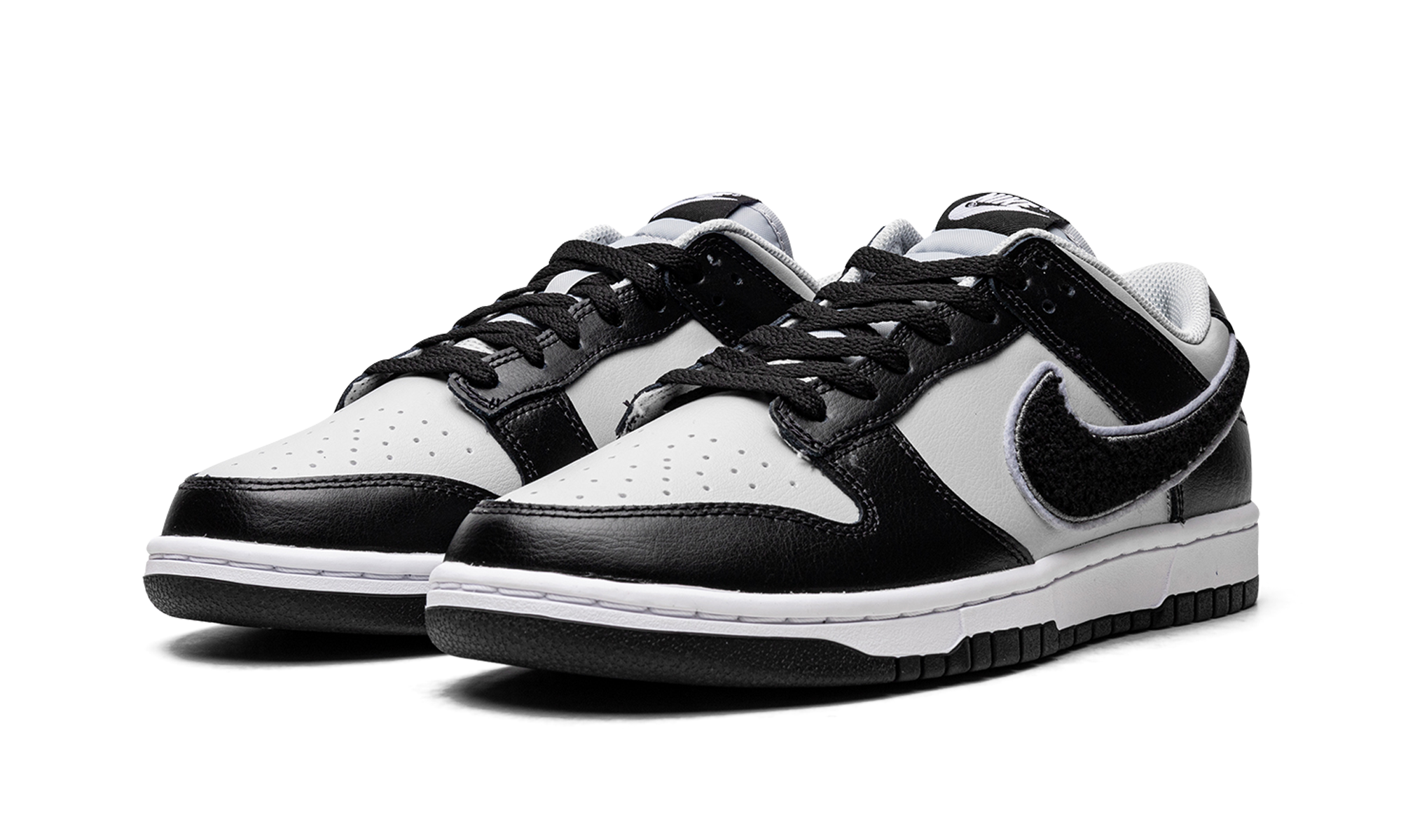 nike dunk low chenille swoosh black grey+DQ7683-001+diagnol left view