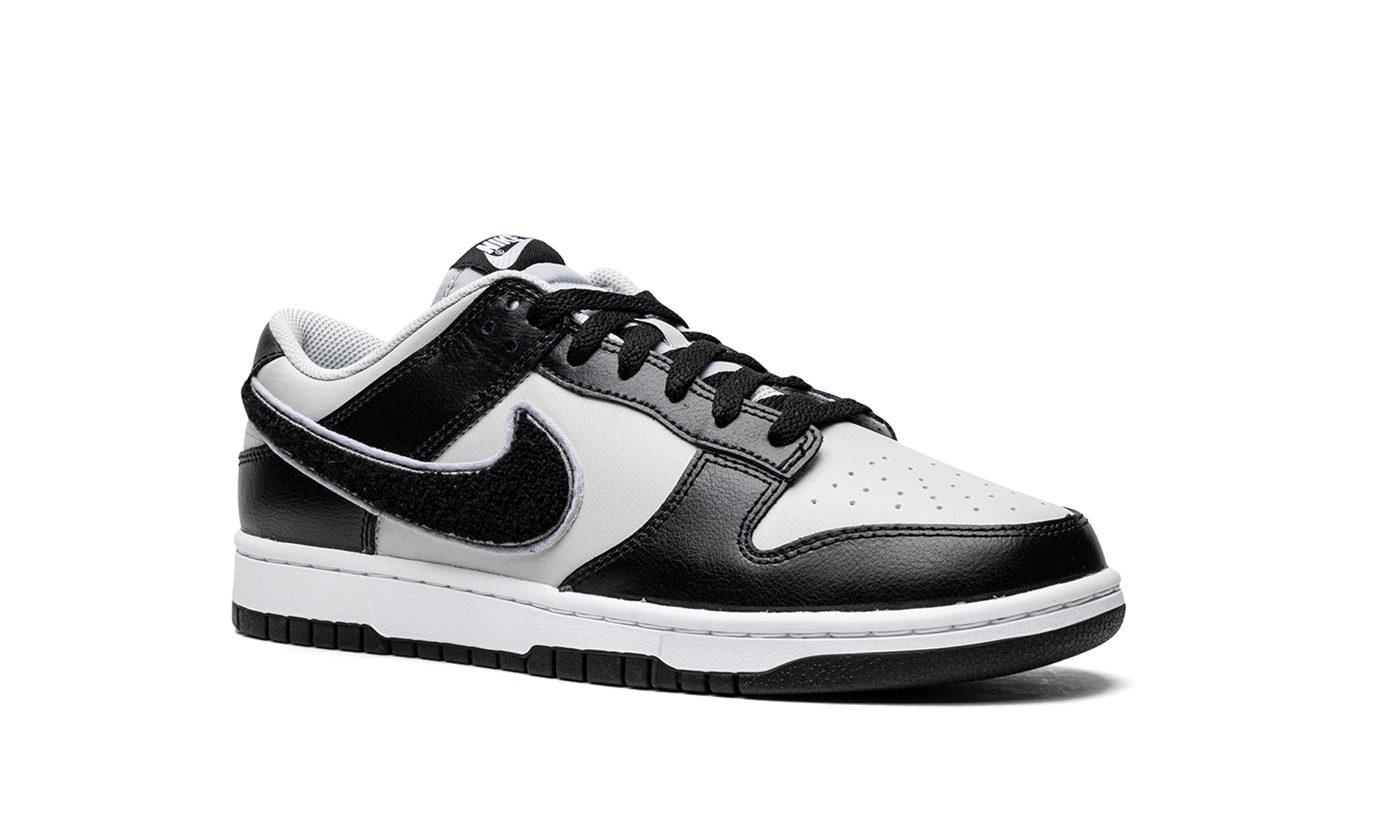 nike dunk low chenille swoosh black grey+DQ7683-001+diagnol right view