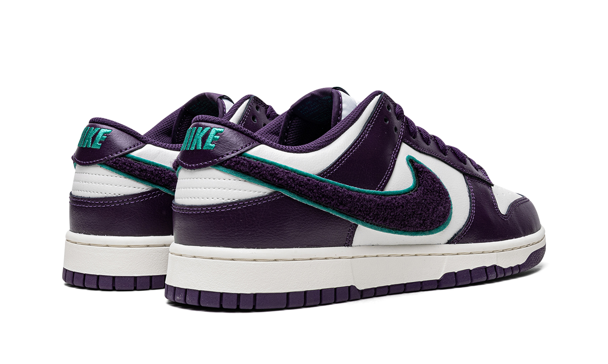 nike dunk low chenille swoosh sail grand purple+DQ7683-100+diagnol right behind view