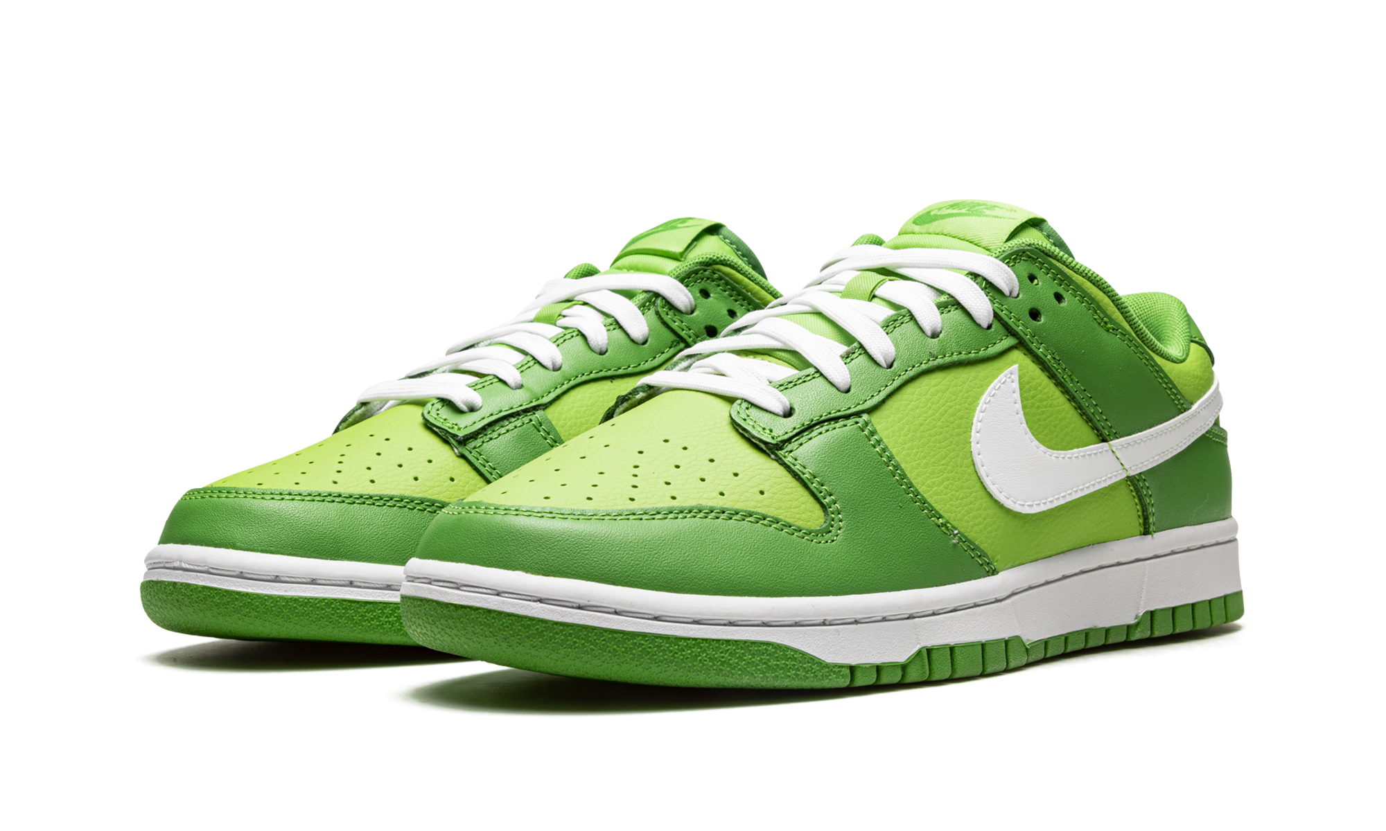 nike dunk low chlorophyll+DJ6188-300+diagnol left view