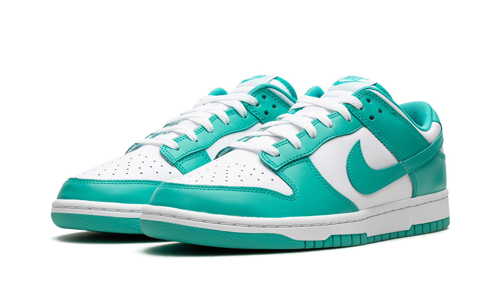 nike dunk low clear jade+DV0833-101+diagnol left view