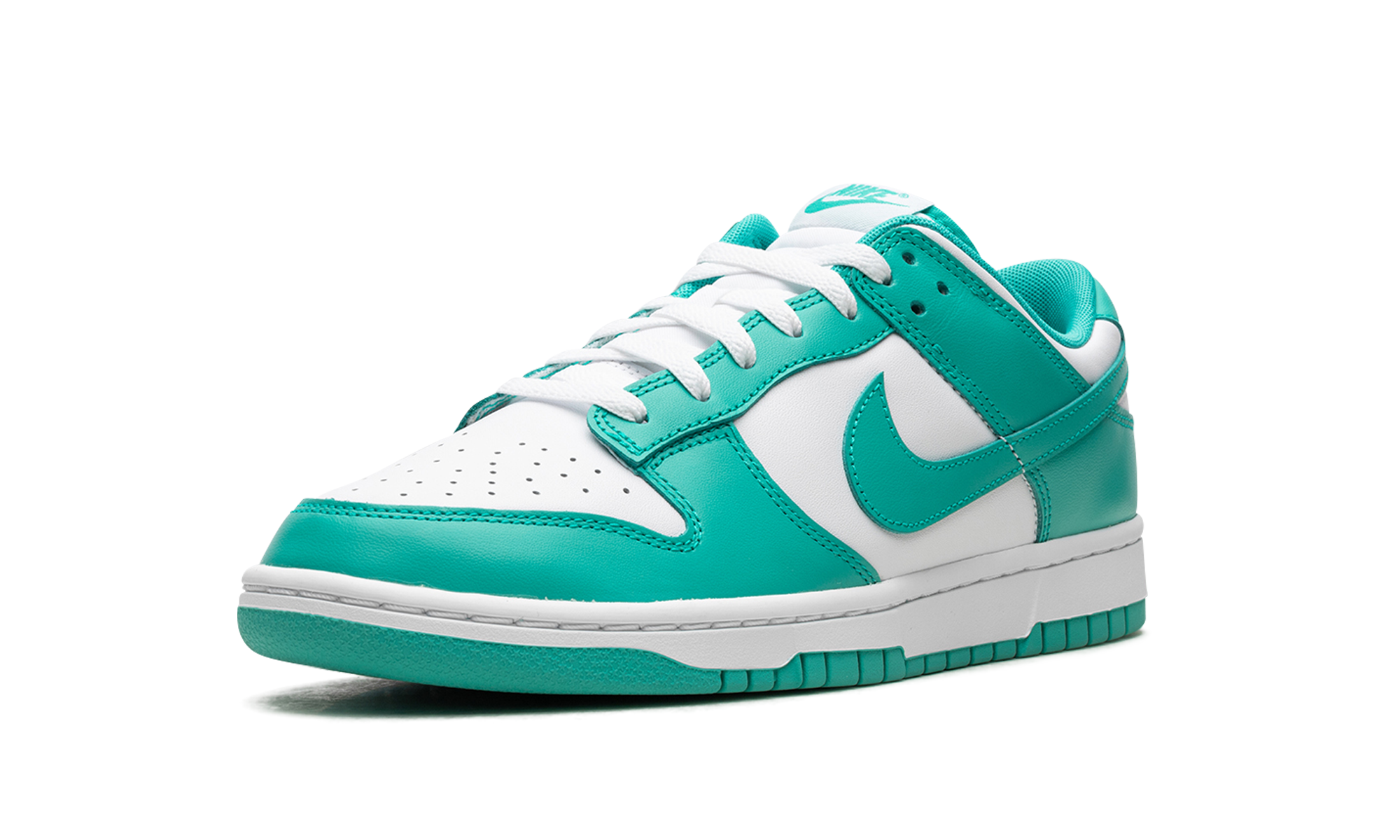 nike dunk low clear jade+DV0833-101+left diagnol single view