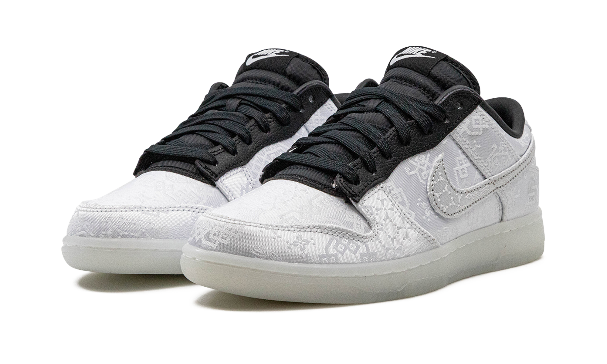 nike dunk low clot fragment white+FN0315-110+diagnol left view
